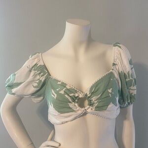 Indikah by Angel biba Green White Floral Crop Top Size Med Costal Cottage Boho